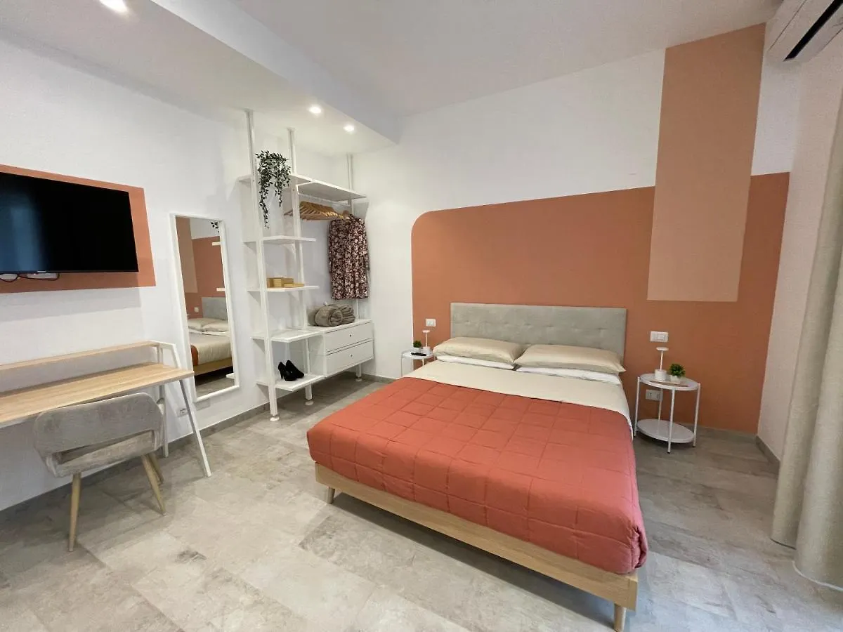 633 Appia Design Room Rome 0*,