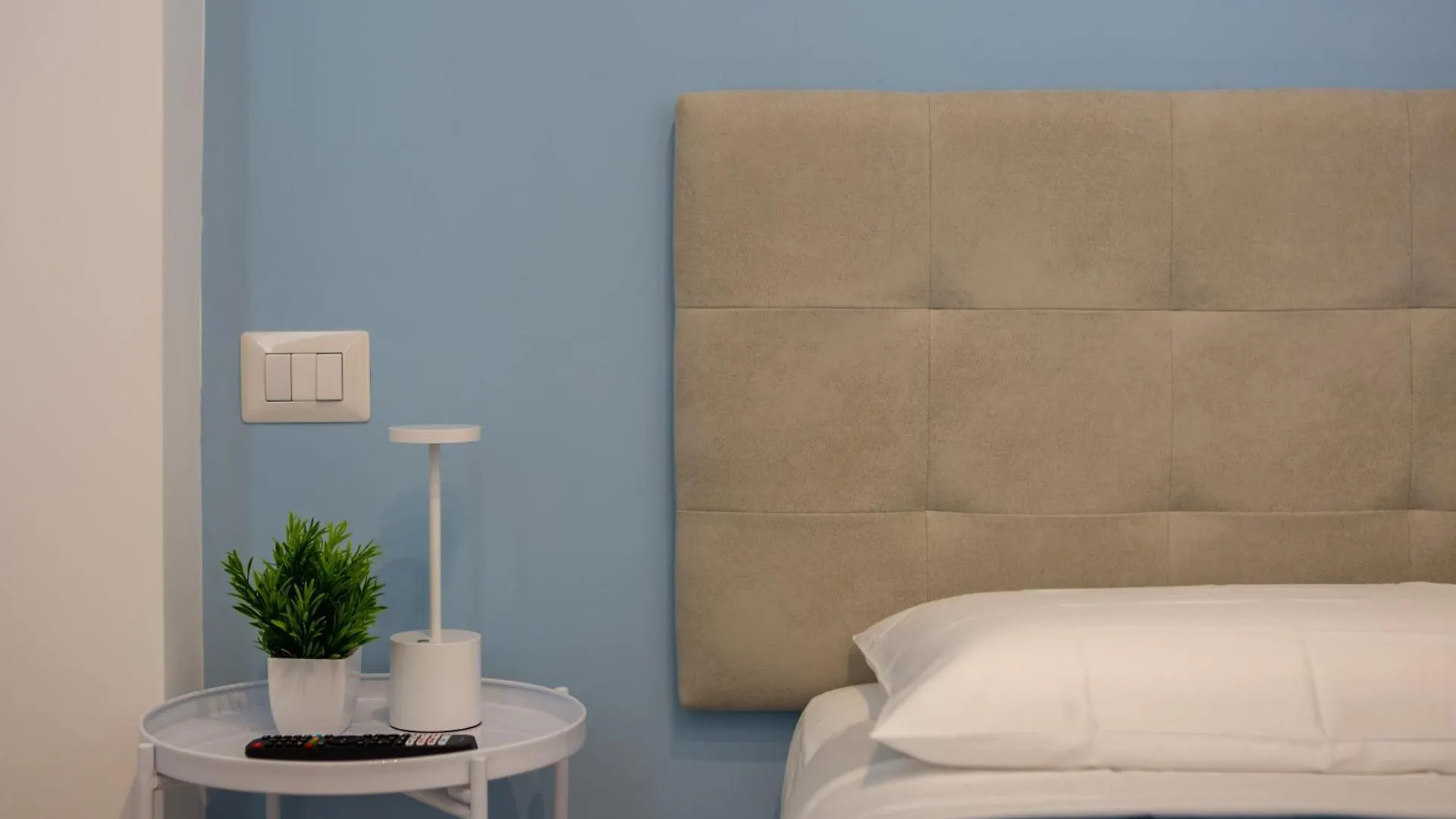 633 Appia Design Room Rome Italy